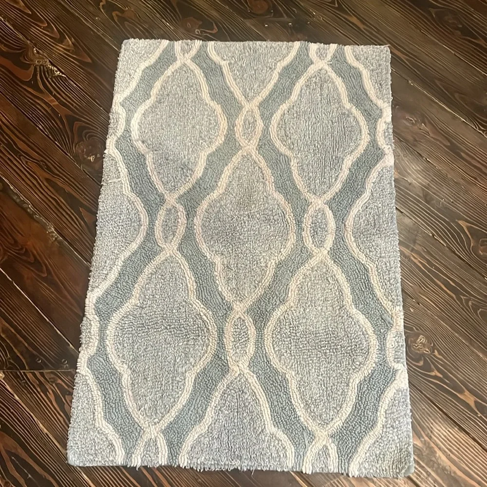 Elegant Blue and Cream Bath Rug